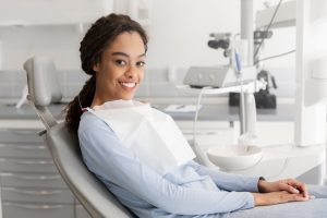woman visiting the dentist